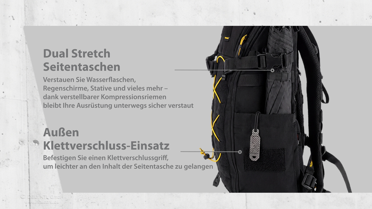 Ein schwarzer Kamerarucksack mit zwei elastischen Seitentaschen und einem Klettverschluss für einfachen Zugriff auf die Ausrüstung.